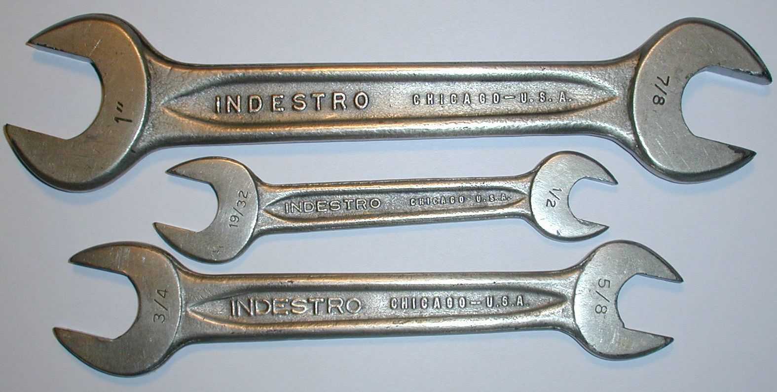 Duro Indestro USA 18mm-19mm Double Box End Offset Wrench 12 Pt. OAL 6.5" 934AMM