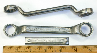 [Indestro No. 933 5/8x11/16 Short Offset Box Wrench]