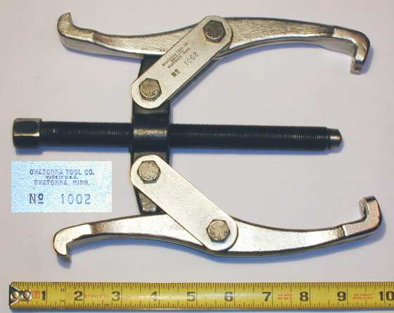 [OTC No. 1002 Two-Arm Reversible Gear Puller]